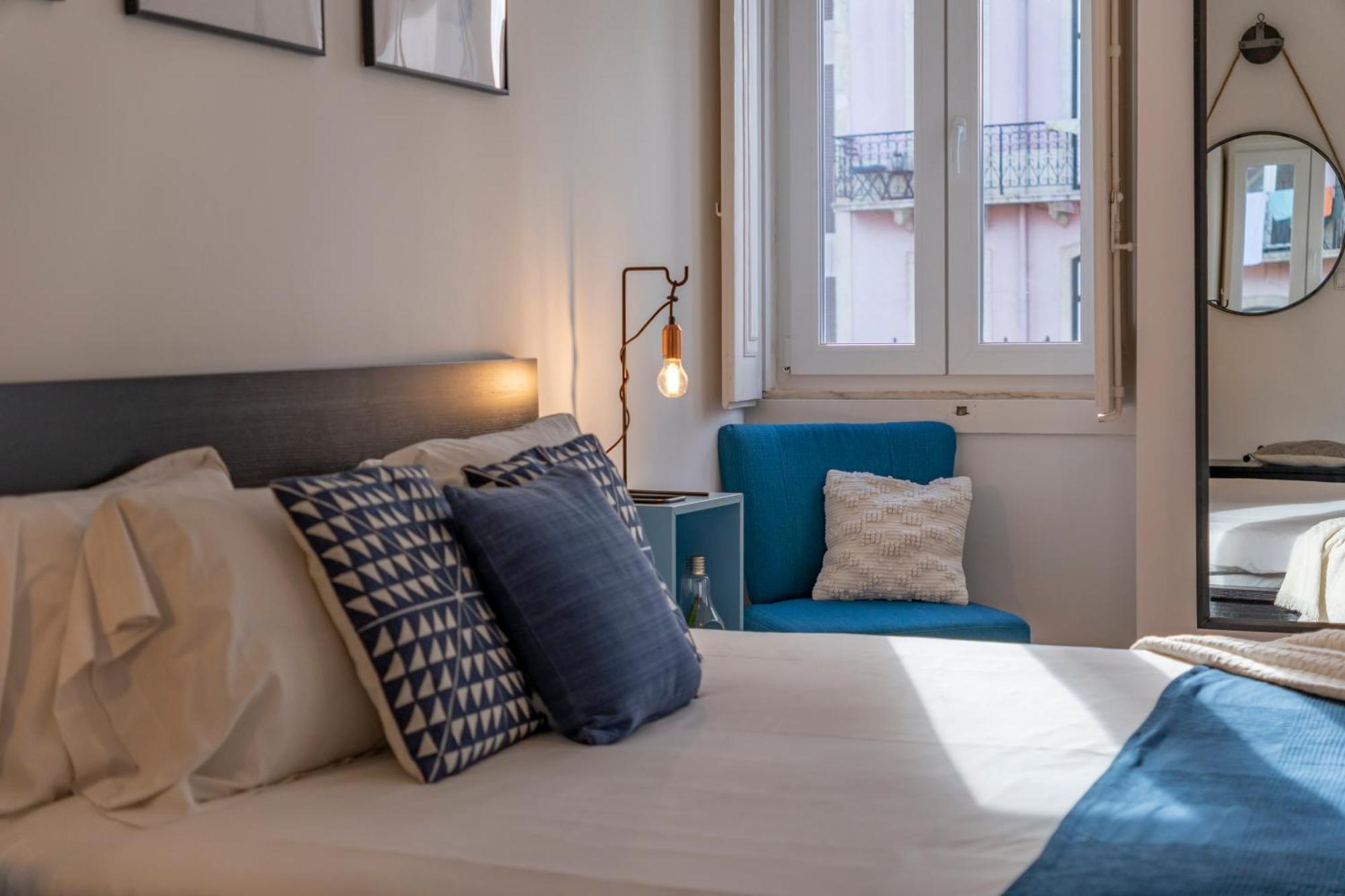 Superb Apartments Overlooking Graca In Lisboa Szoba fotó